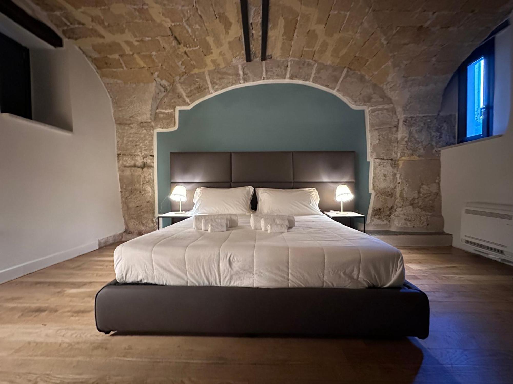 Palazzo Santamarina Luxury Suite & Spa Palermo Exterior photo